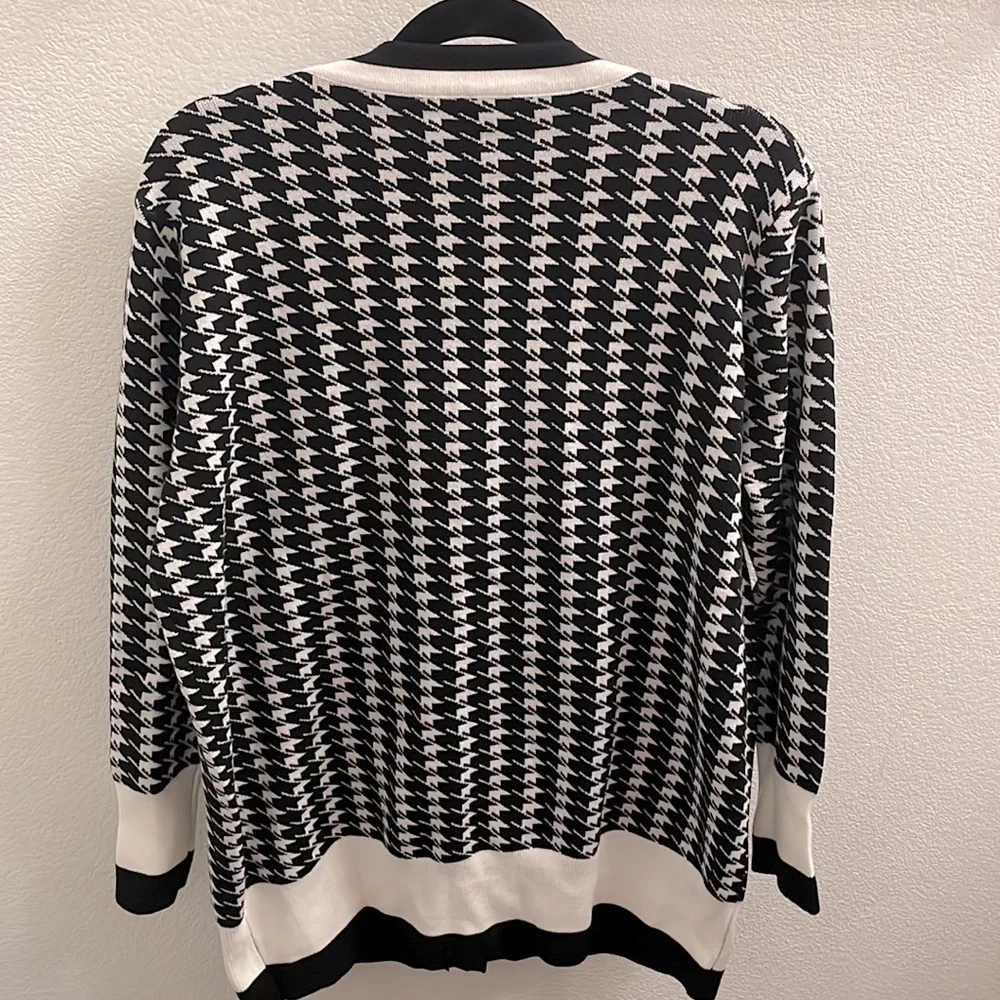 Commense Leisure Houndstooth Oversized Knit Cardigan - Picture 4 of 6